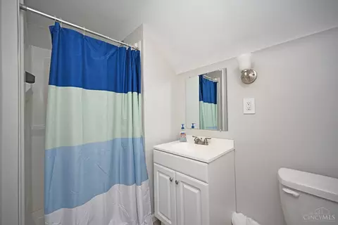 4059 Mclean, Cincinnati, OH 45255 photo 23