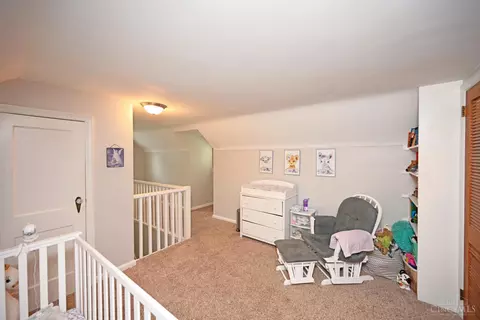 4059 Mclean, Cincinnati, OH 45255 photo 20