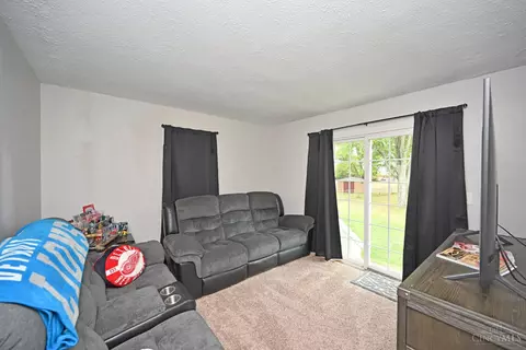 4059 Mclean, Cincinnati, OH 45255 photo 14