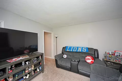 4059 Mclean, Cincinnati, OH 45255 photo 15