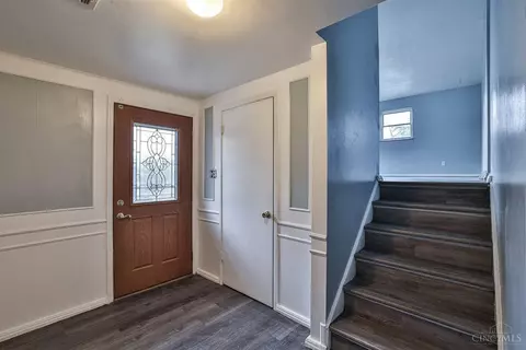 117 Bunker Hl, Reading, OH 45215 photo 2