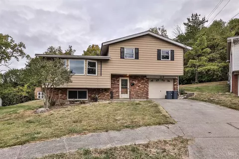 117 Bunker Hl, Reading, OH 45215