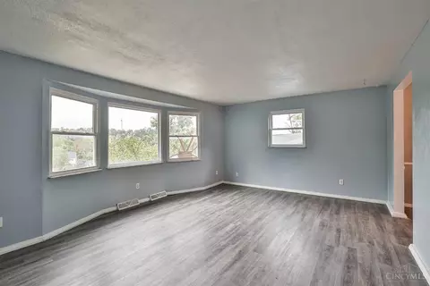 117 Bunker Hl, Reading, OH 45215 photo 4