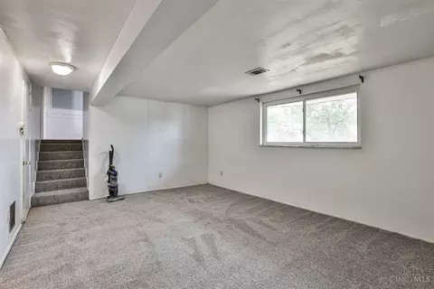 117 Bunker Hl, Reading, OH 45215 photo 16