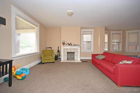 928 Windsor, Cincinnati, OH 45206 photo 5