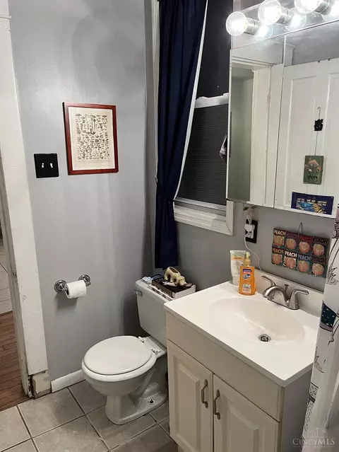 2705 Hackberry St, Cincinnati, OH 45206 photo 5