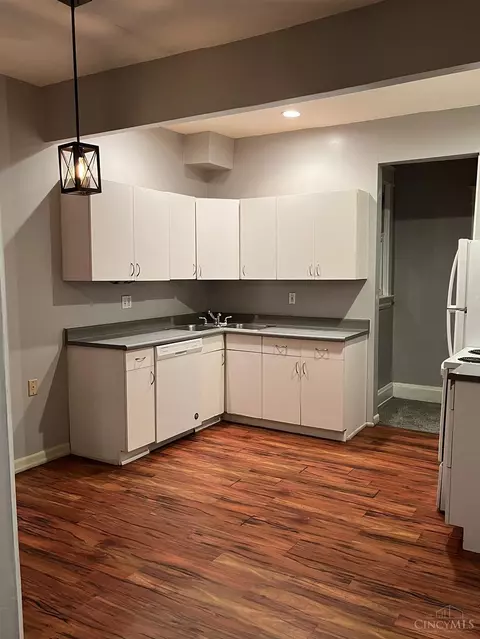 2705 Hackberry St, Cincinnati, OH 45206 photo 8