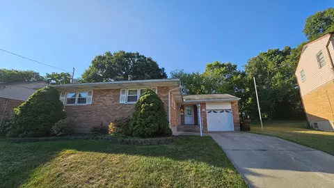 1461 Southampton, Cincinnati, OH 45231