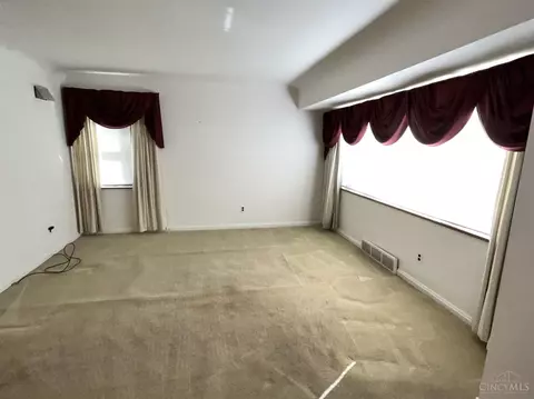 3002 Ferguson Rd, Cincinnati, OH 45238 photo 8