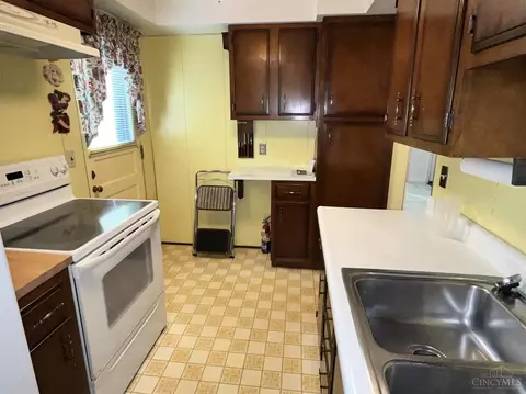 3002 Ferguson Rd, Cincinnati, OH 45238 photo 13