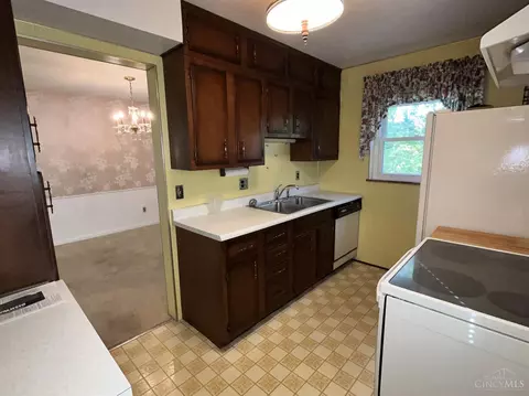 3002 Ferguson Rd, Cincinnati, OH 45238 photo 12