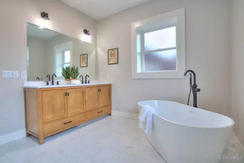 1359 Fleming, Cincinnati, OH 45206 photo 17