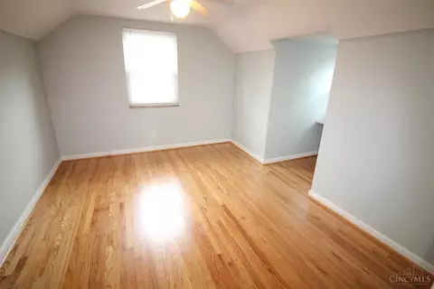 198 Crest, Reading, OH 45215 photo 11