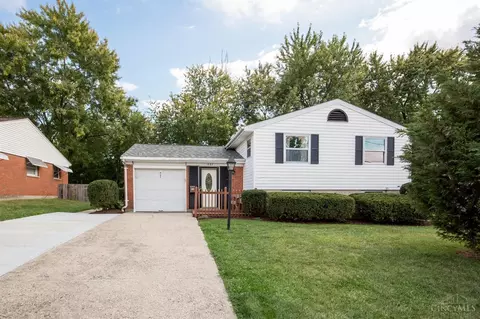 937 Kemper, Forest Park, OH 45240