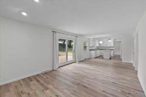 7152 Grantham, Cincinnati, OH 45230 photo 5