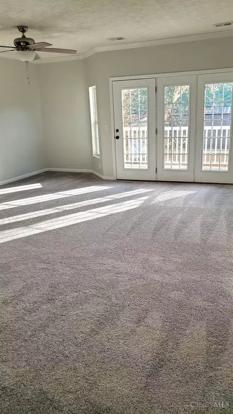 5461 Michelles Oak #E, Cincinnati, OH 45248 photo 24