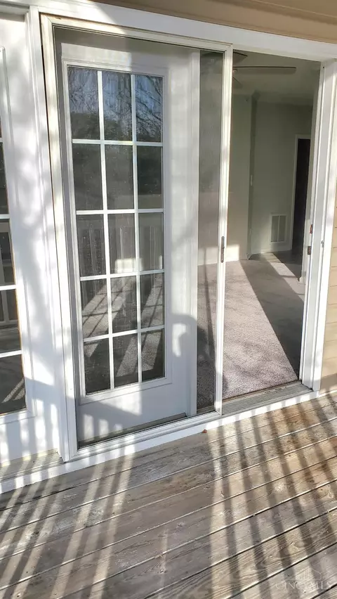 5461 Michelles Oak #E, Cincinnati, OH 45248 photo 51