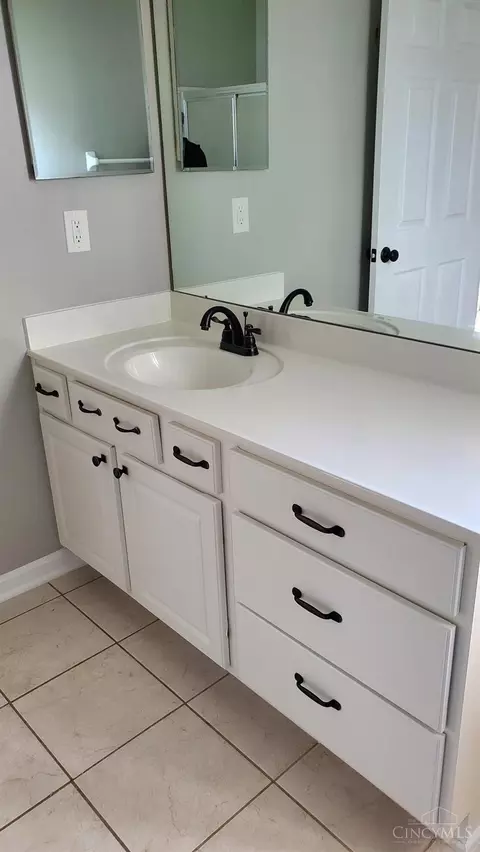 5461 Michelles Oak #E, Cincinnati, OH 45248 photo 34