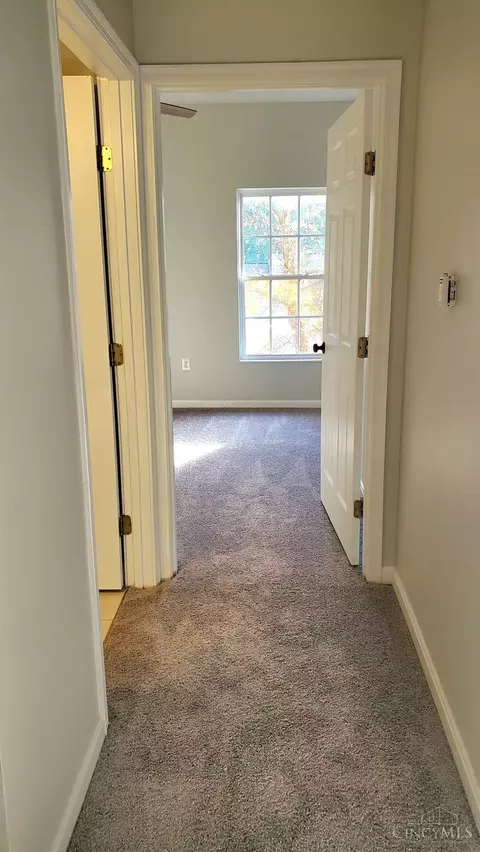 5461 Michelles Oak #E, Cincinnati, OH 45248 photo 37