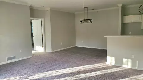 5461 Michelles Oak #E, Cincinnati, OH 45248 photo 10