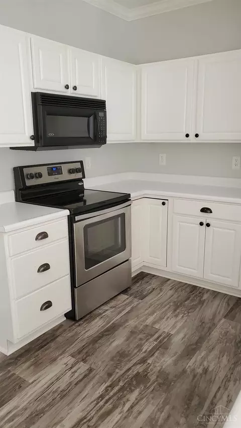 5461 Michelles Oak #E, Cincinnati, OH 45248 photo 20