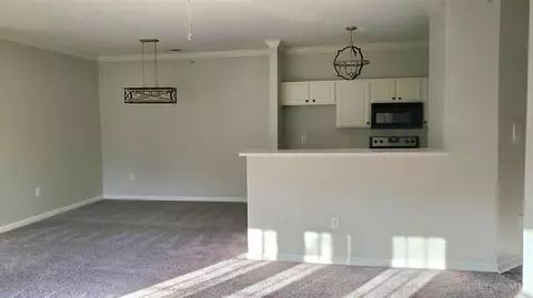 5461 Michelles Oak #E, Cincinnati, OH 45248 photo 11