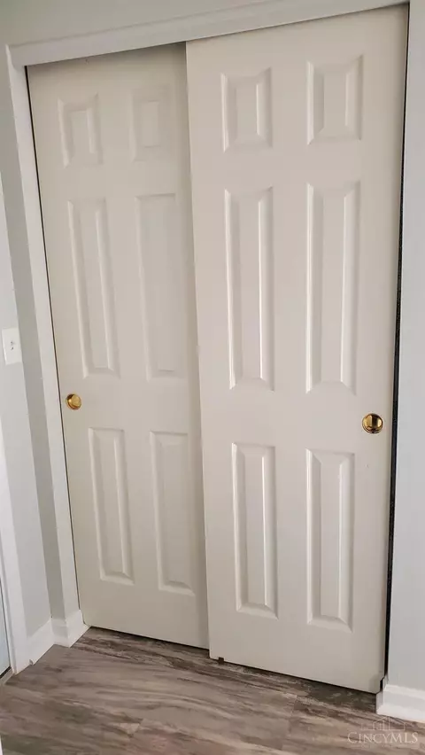 5461 Michelles Oak #E, Cincinnati, OH 45248 photo 7
