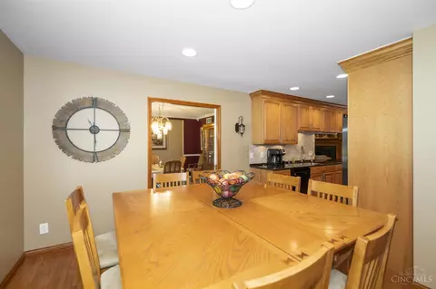 2091 Greenpine Dr, Cincinnati, OH 45231 photo 17