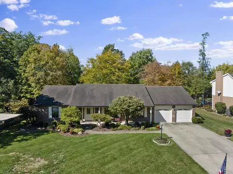 2091 Greenpine Dr, Cincinnati, OH 45231 photo 2