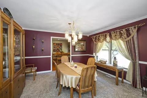 2091 Greenpine Dr, Cincinnati, OH 45231 photo 8
