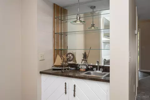 7290 Galbraith, Cincinnati, OH 45243 photo 6