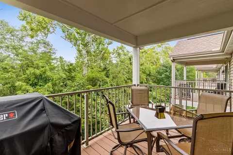 1396 Shadowood Trl, Hamilton Township, OH 45039 photo 17