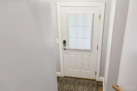 1396 Shadowood Trl, Hamilton Township, OH 45039 photo 5