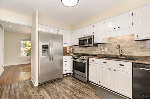 8423 Skiff Ln, Maineville, OH 45039 photo 9
