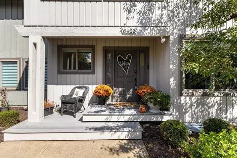 8423 Skiff Ln, Maineville, OH 45039 photo 2