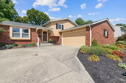 11267 Lodgeview, Forest Park, OH 45240