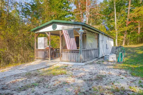355 Monteray Valley Dr, Peebles, OH 45660