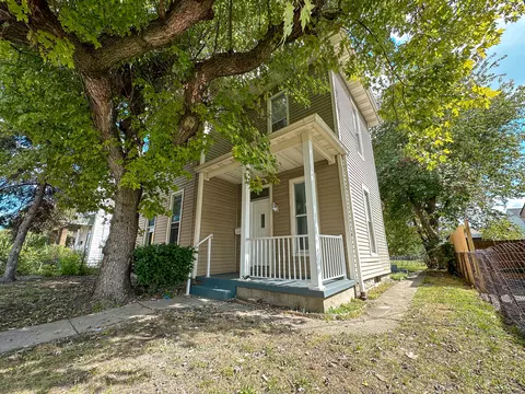 6328 Elmwood, Cincinnati, OH 45216