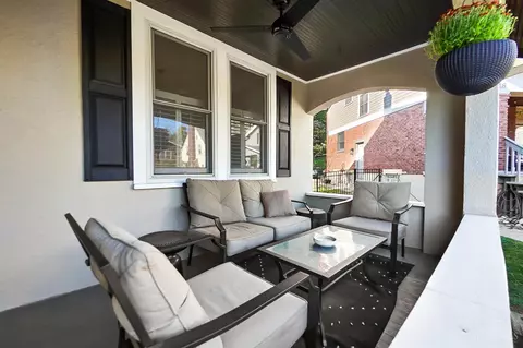 17 Arcadia Pl, Cincinnati, OH 45208 photo 2