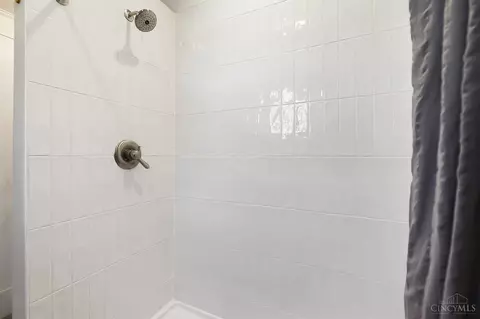 17 Arcadia Pl, Cincinnati, OH 45208 photo 18