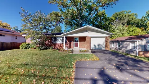 8305 Saint Clair Ave, Cincinnati, OH 45236