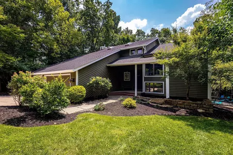 5863 Old Frst, West Chester, OH 45069