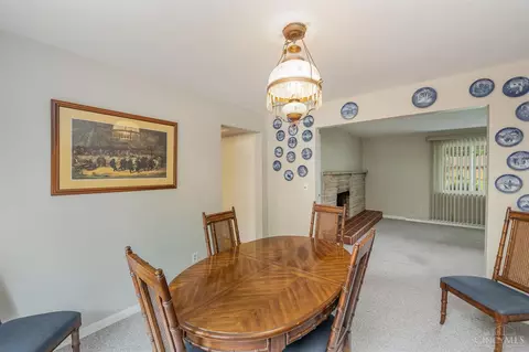 671 Doepke Ln, Cincinnati, OH 45231 photo 4