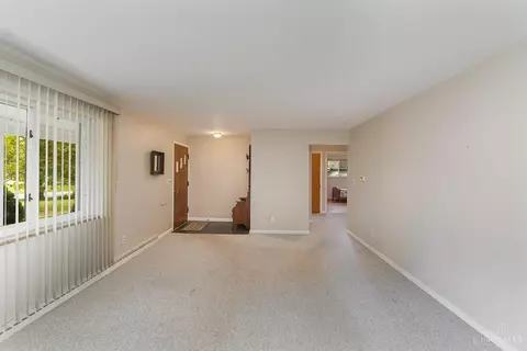 671 Doepke Ln, Cincinnati, OH 45231 photo 2