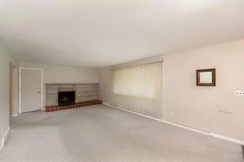 671 Doepke Ln, Cincinnati, OH 45231 photo 3
