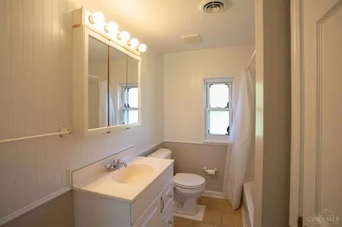 862 Locust Cor, Cincinnati, OH 45245 photo 15