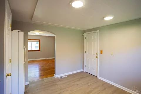 862 Locust Cor, Cincinnati, OH 45245 photo 14