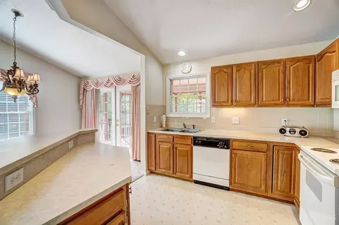 3095 Limestone, Cincinnati, OH 45239 photo 14