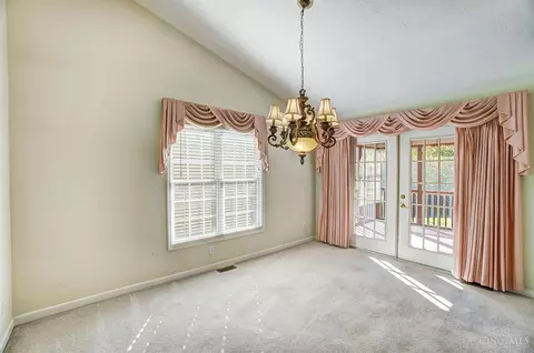 3095 Limestone, Cincinnati, OH 45239 photo 11