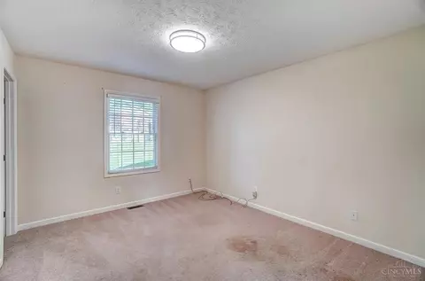3095 Limestone, Cincinnati, OH 45239 photo 27